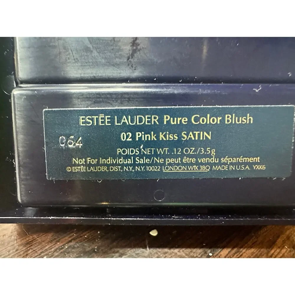 Estée Lauder Full size blush Pink Kiss Satin